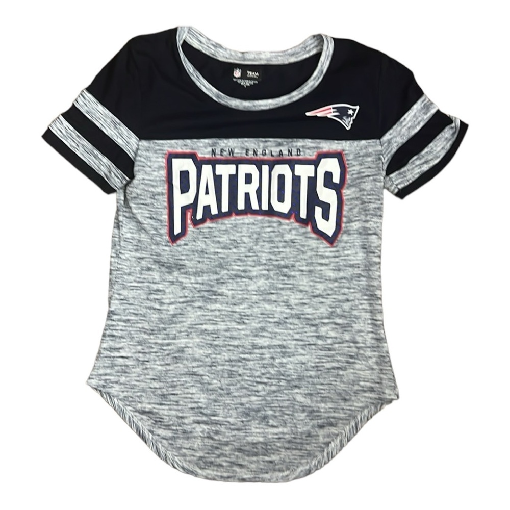 NFL Women's New England Patriots Football T-Shirt with Rhinestones Medium